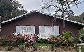 Casa de Campo Grande e Aconchegante na Montanha