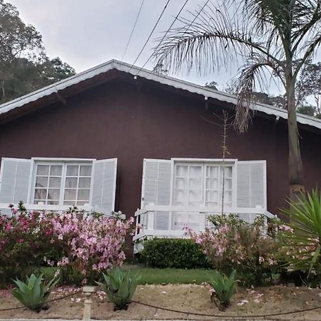 Casa de Campo Grande e Aconchegante na Montanha Santo Antônio do Pinhal Exterior foto