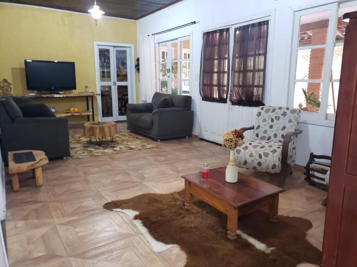 Casa de Campo Grande e Aconchegante na Montanha Santo Antônio do Pinhal Exterior foto